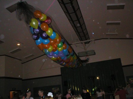 31 December 2004 - Balloons for Midnight
