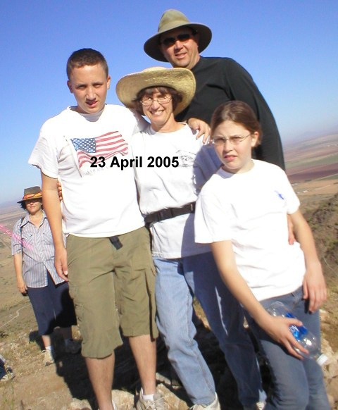 23 April 2005 - Saturday - Grovers on top of Casa Grande Mountain