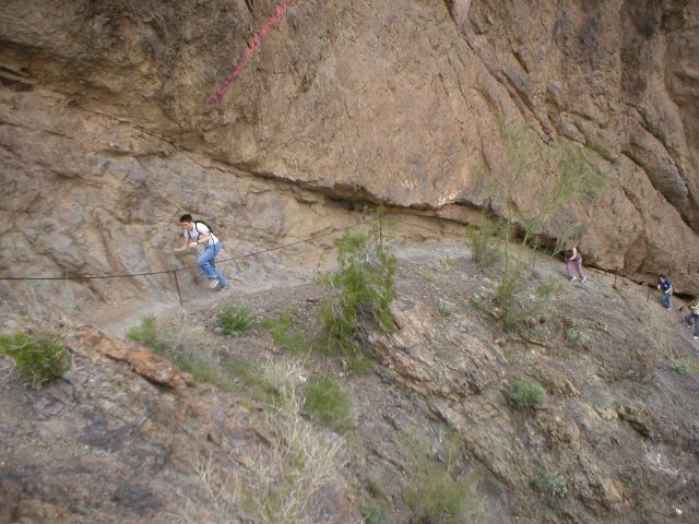 18 March 2005 - David RUNNING up Picacho Peak - makes me tires just to watch this!!