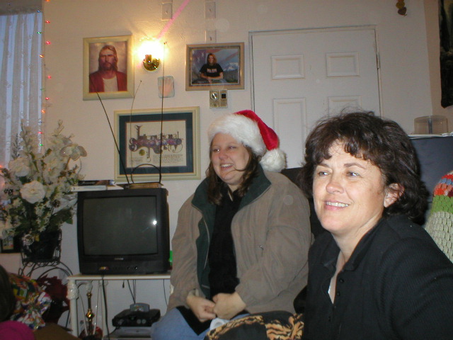 23 December 2004 - Paradise - Marilee and Michelle