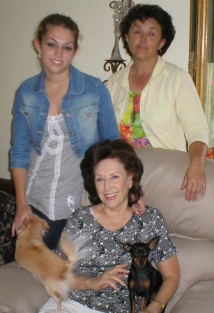 02 October 2005 - Virginia, Marilee, Melissa