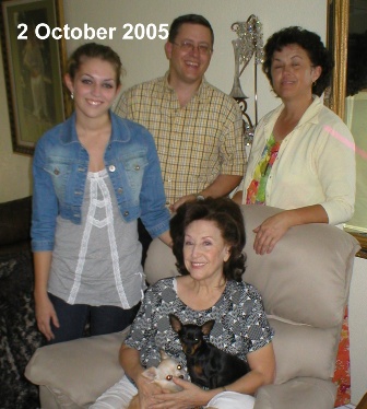 02 October 2005 - Marilee with her Daughter, Brother, Mother