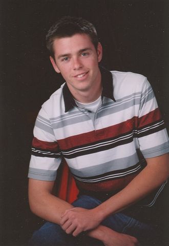 25 May 2006 Jared graduates from Mesa High School