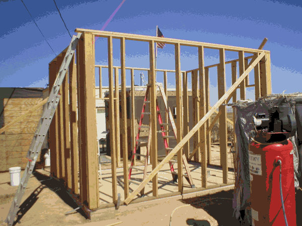 03 October 2004 - Center Cuber - South Elevation