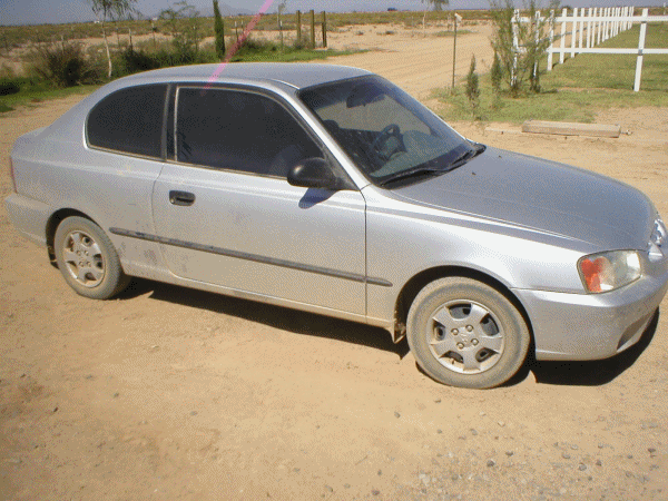 09 October 2004 - 2001 Hyundai Accent