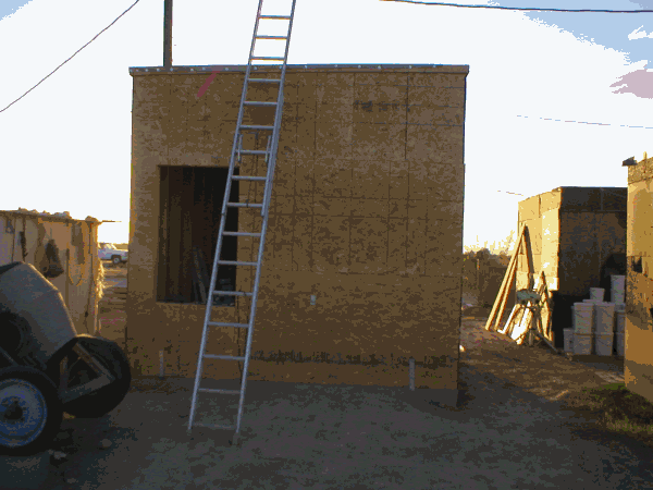 19 October 2004 - Center Cube - East Elevation